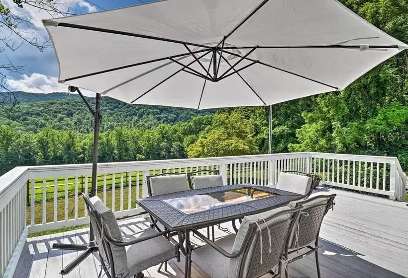 Candler Cabin W/ Deck & Mount Pisgah Views!