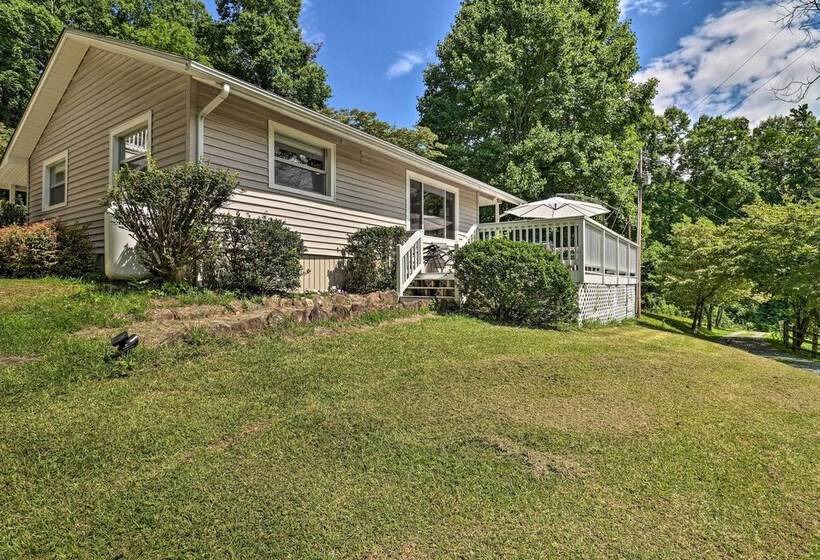 Candler Cabin W/ Deck & Mount Pisgah Views!