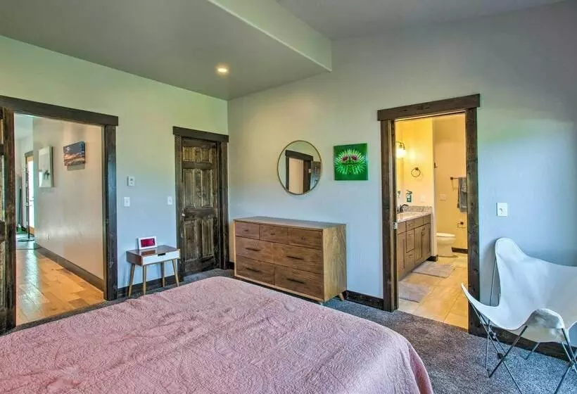 Beautiful Crested Butte Gem W/ Mountain Views