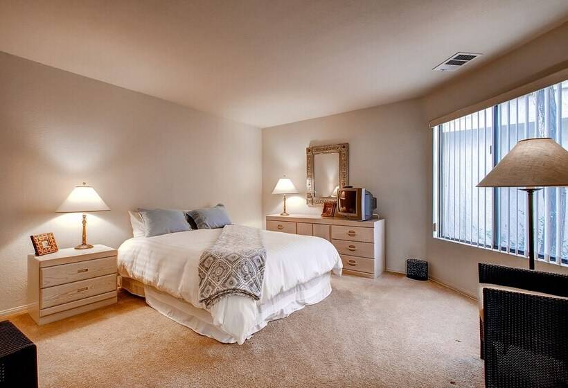 Borrego Springs Hideaway: Pool Table, Mtn Views!