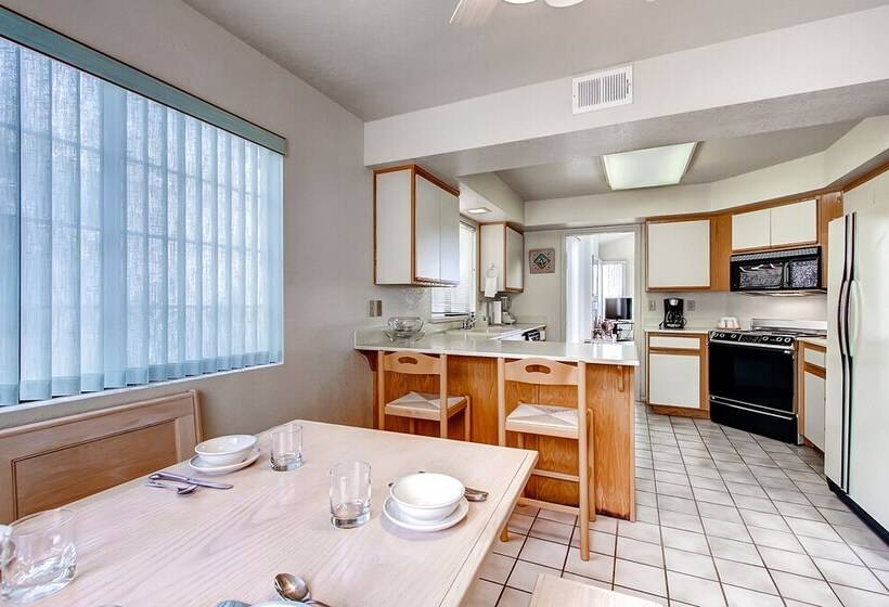 Borrego Springs Hideaway: Pool Table, Mtn Views!