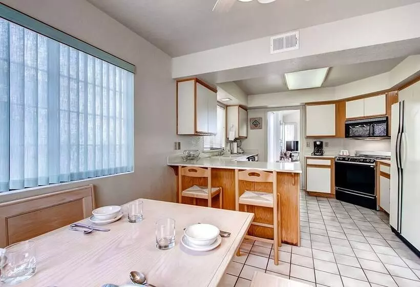 Borrego Springs Hideaway: Pool Table, Mtn Views!