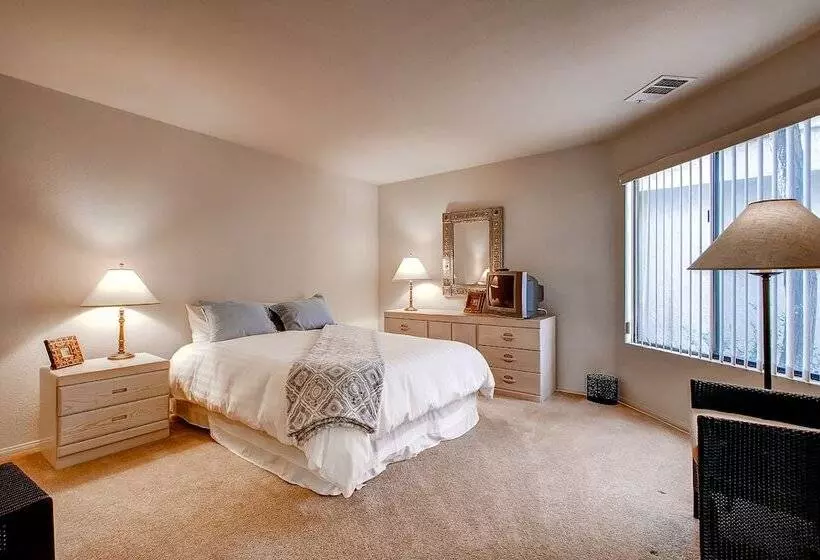 Borrego Springs Hideaway: Pool Table, Mtn Views!