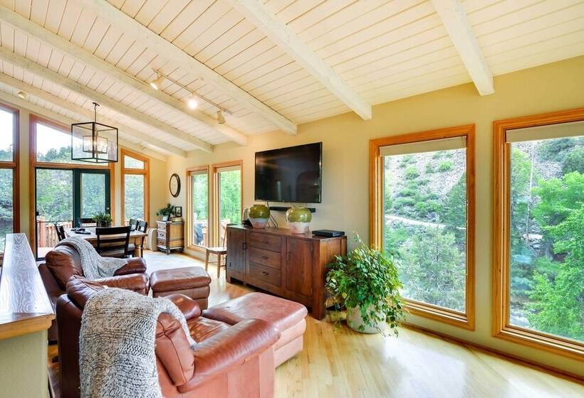 Buena Vista Retreat: Steps To Arkansas River!