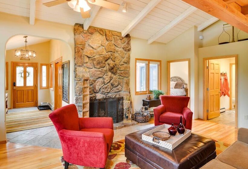 Buena Vista Retreat: Steps To Arkansas River!