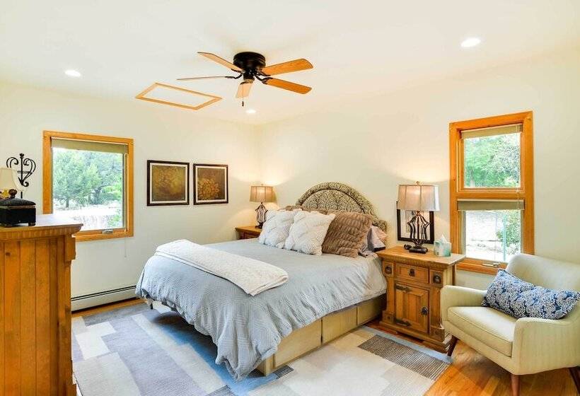 Buena Vista Retreat: Steps To Arkansas River!