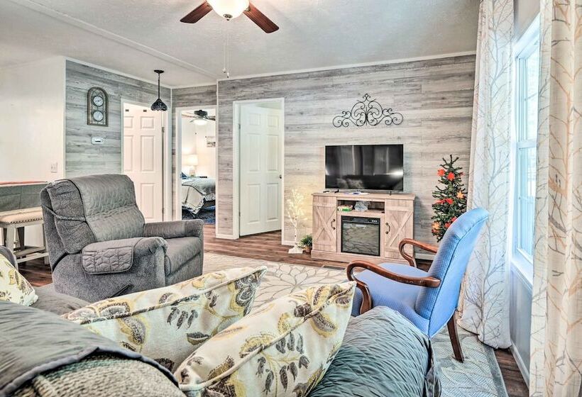 Charming Blue Knob Home Near Golfing + Skiing