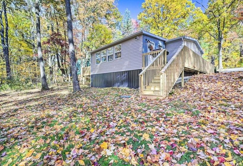 Charming Blue Knob Home Near Golfing + Skiing