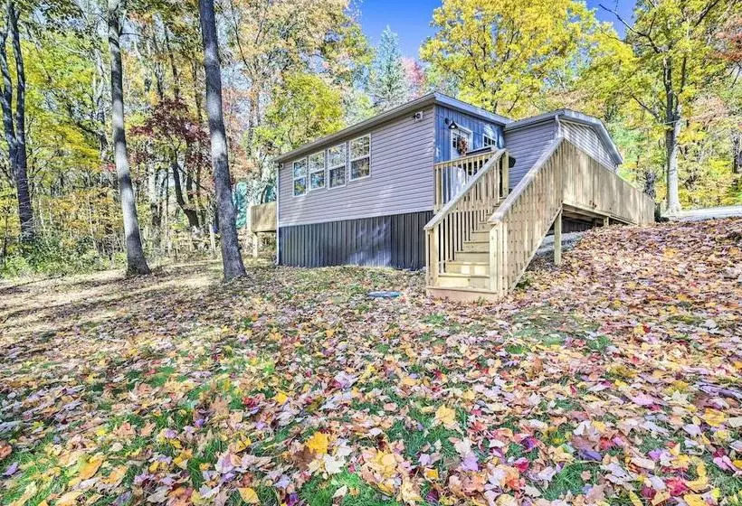 Charming Blue Knob Home Near Golfing + Skiing
