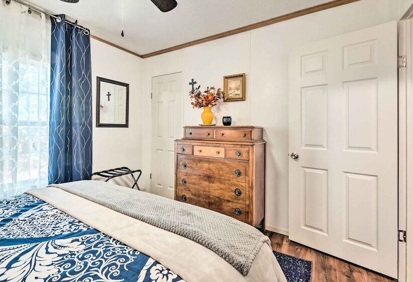 Charming Blue Knob Home Near Golfing + Skiing