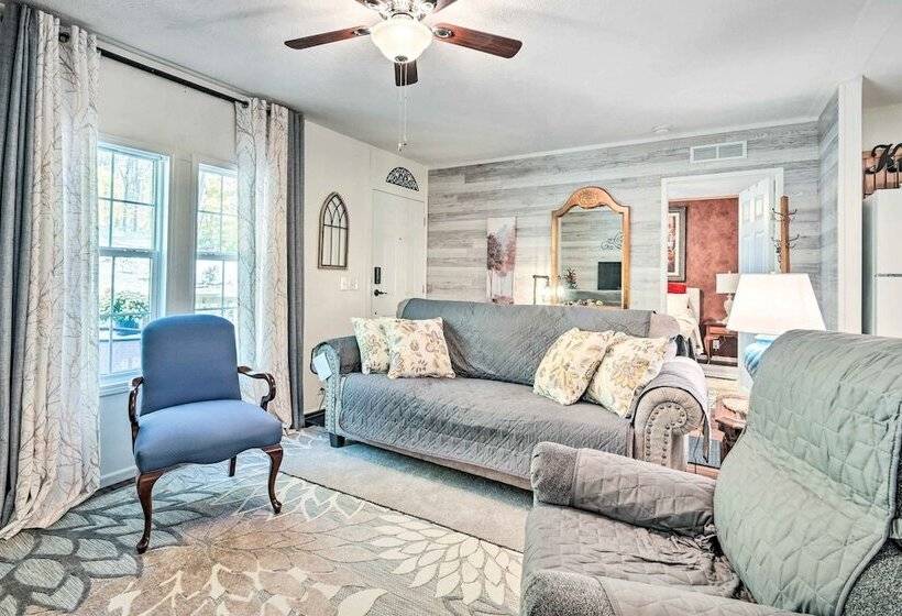 Charming Blue Knob Home Near Golfing + Skiing