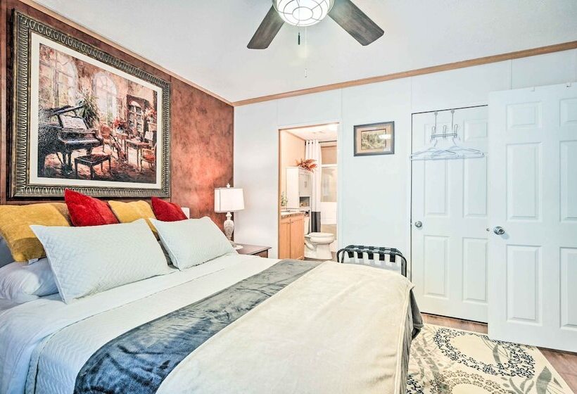 Charming Blue Knob Home Near Golfing + Skiing