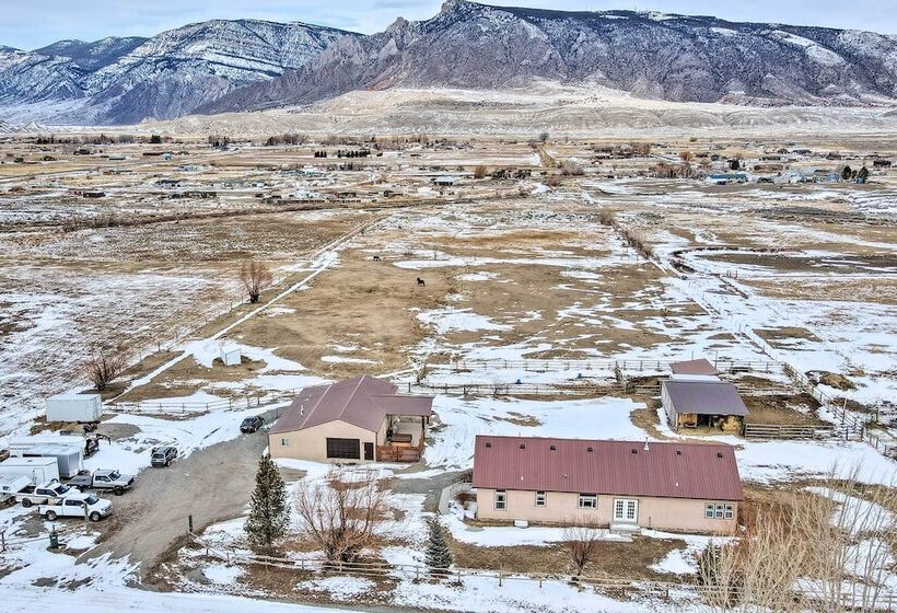 Charming Cody Vacation Home W/ Mtn Views!