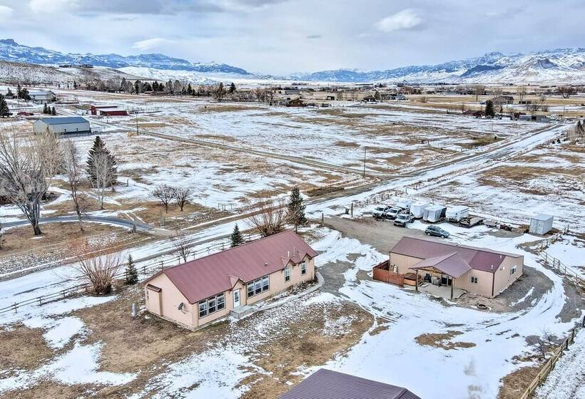 Charming Cody Vacation Home W/ Mtn Views!