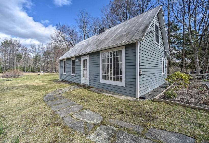 Charming Cottage W/ Yard 2 Mi To Tinker St!