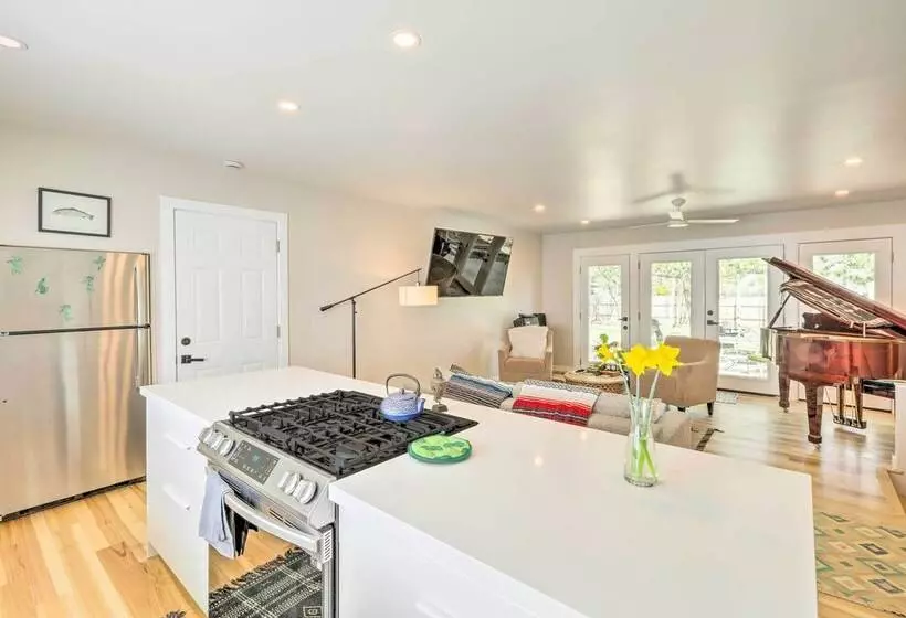 Idyllic Flagstaff Home: 3 Mi To Historic Downtown!
