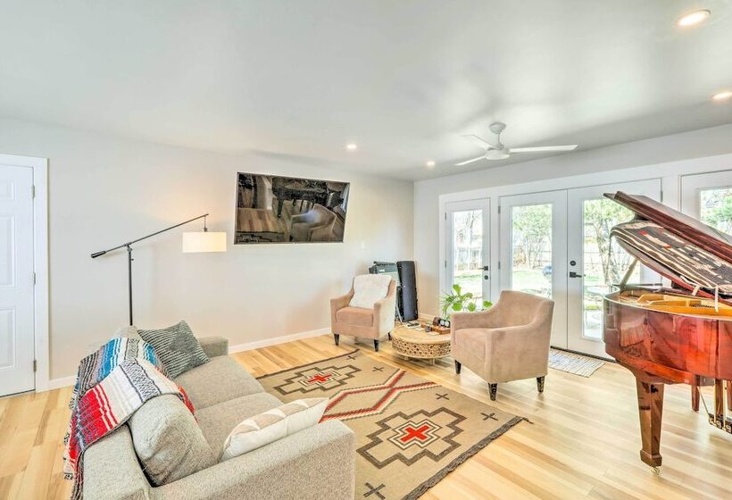 Idyllic Flagstaff Home: 3 Mi To Historic Downtown!