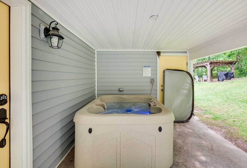 Cottage W/ Hot Tub & Fire Pit By Mahantango Creek