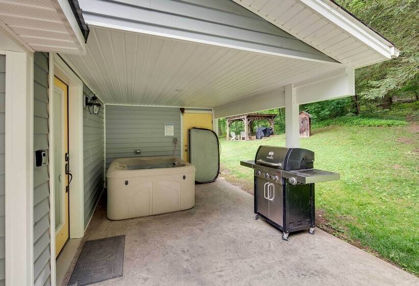 Cottage W/ Hot Tub & Fire Pit By Mahantango Creek