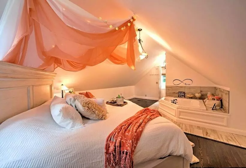 Cottage W/ Hot Tub & Fire Pit By Mahantango Creek