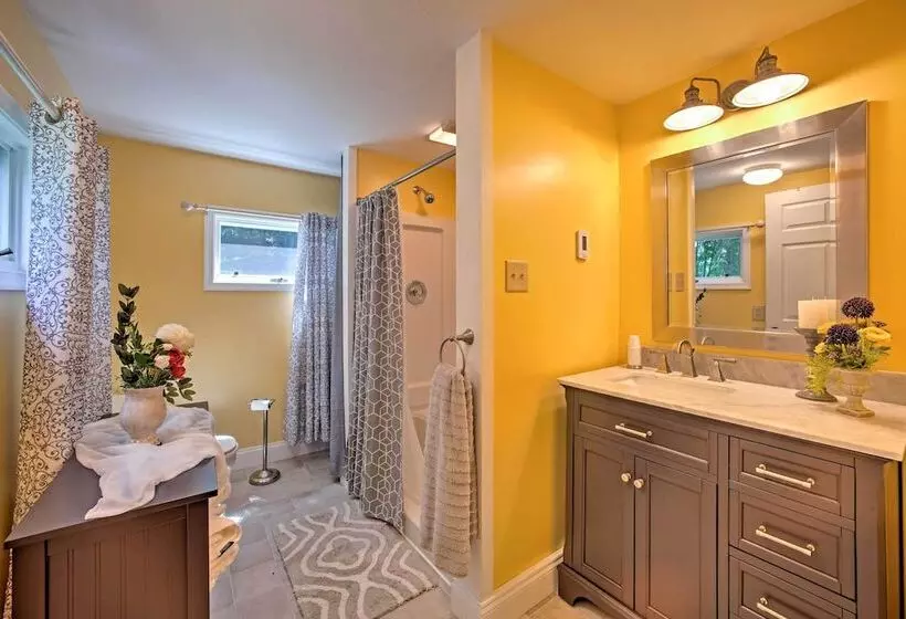 Cottage W/ Hot Tub & Fire Pit By Mahantango Creek