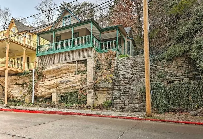 Cozy Eureka Springs Cottage, Walk To Dtwn!