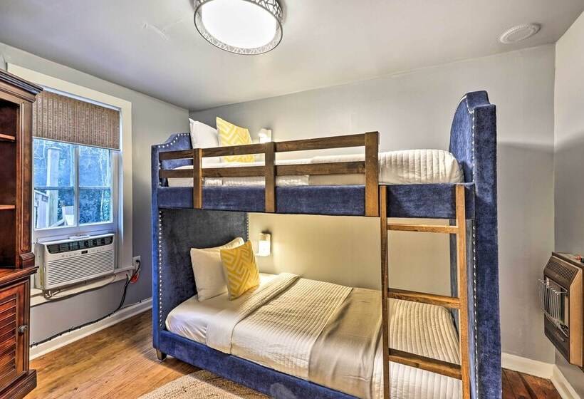 Cozy Eureka Springs Cottage, Walk To Dtwn!