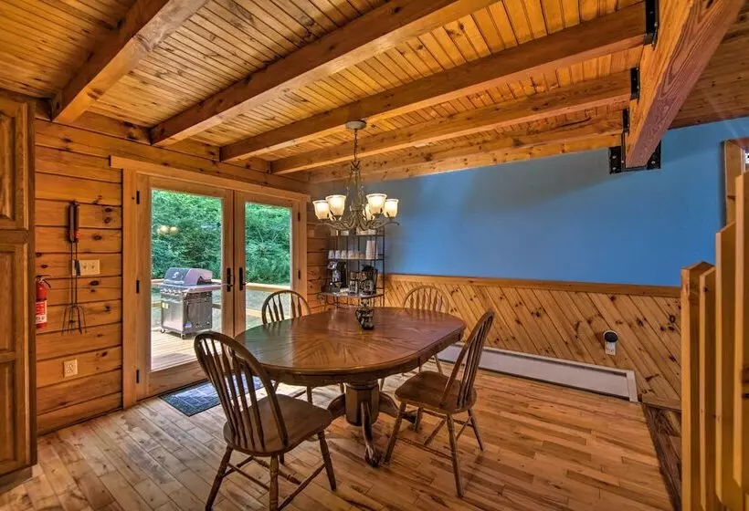 Cozy Family Friendly Pine Grove Cabin W/ Fire Pit!