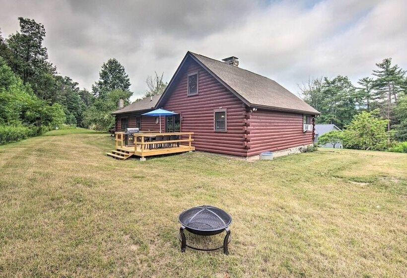 Cozy Family Friendly Pine Grove Cabin W/ Fire Pit!