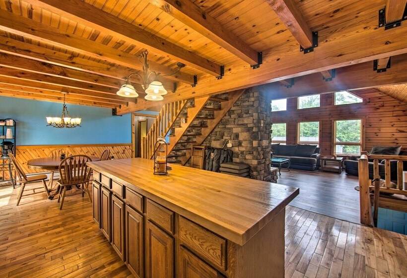 Cozy Family Friendly Pine Grove Cabin W/ Fire Pit!