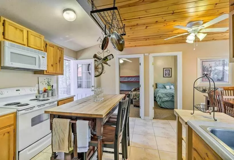 4 Mi To Rainbow Lake: Peaceful Home W/ Deck