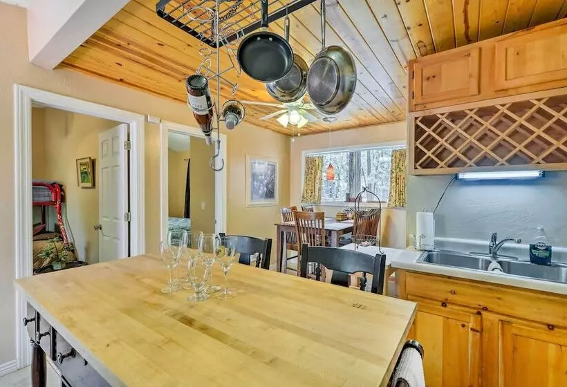 4 Mi To Rainbow Lake: Peaceful Home W/ Deck