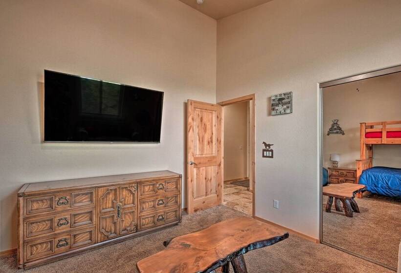 Dog Friendly Show Low Cabin W/ Deck & Views!