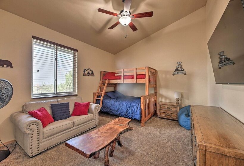 Dog Friendly Show Low Cabin W/ Deck & Views!