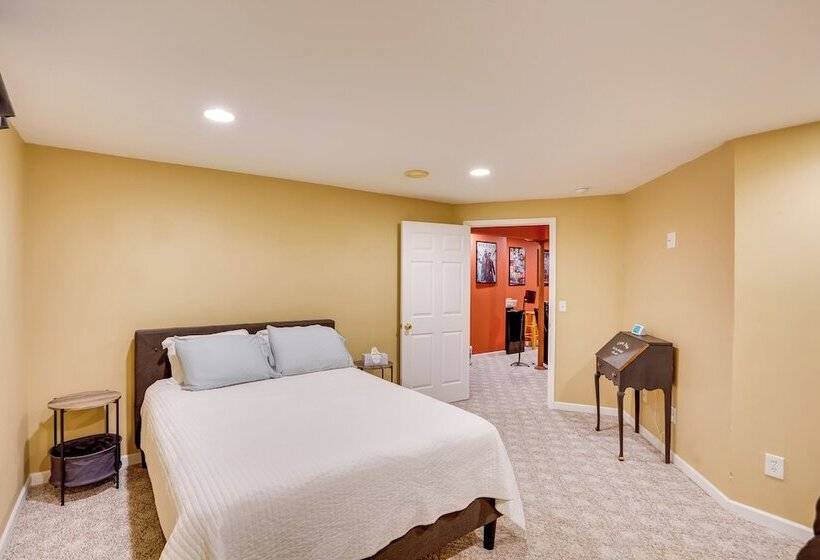 Expansive Upstate Home W/ Home Theater!