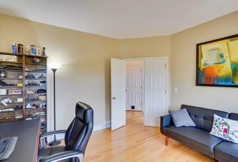 Expansive Upstate Home W/ Home Theater!