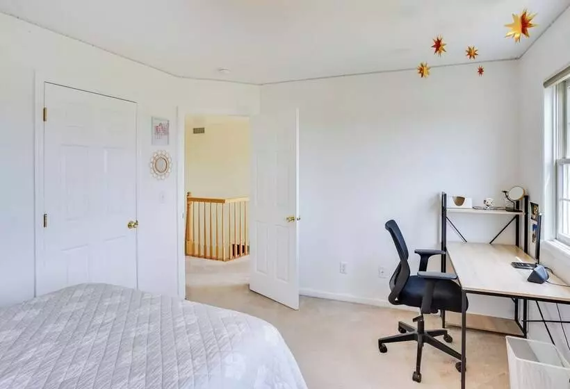 Expansive Upstate Home W/ Home Theater!