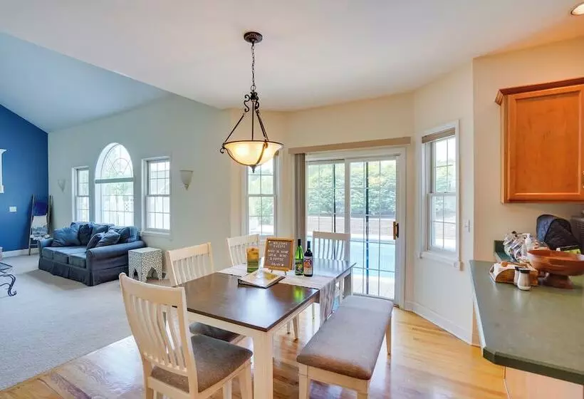 Expansive Upstate Home W/ Home Theater!