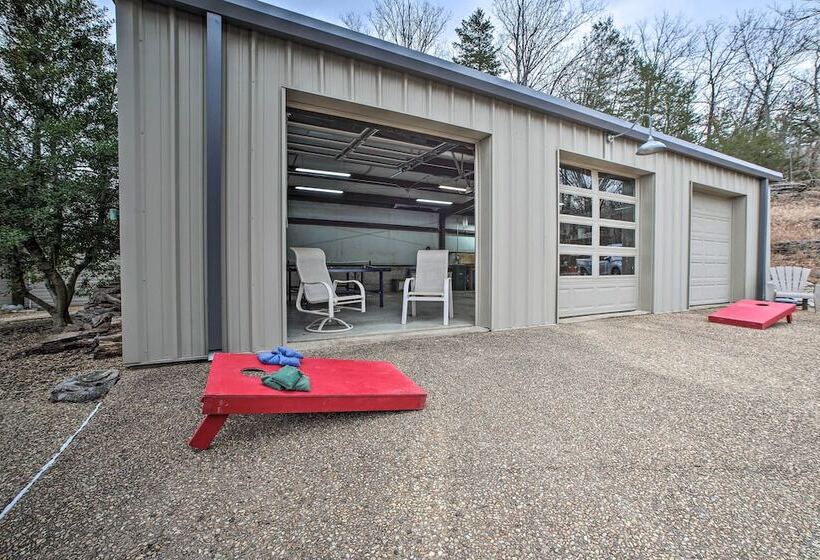 Waters Edge : Home On Shore Of Beaver Lake!