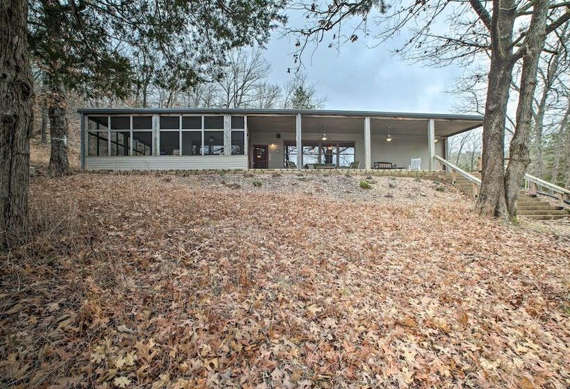 Waters Edge : Home On Shore Of Beaver Lake!