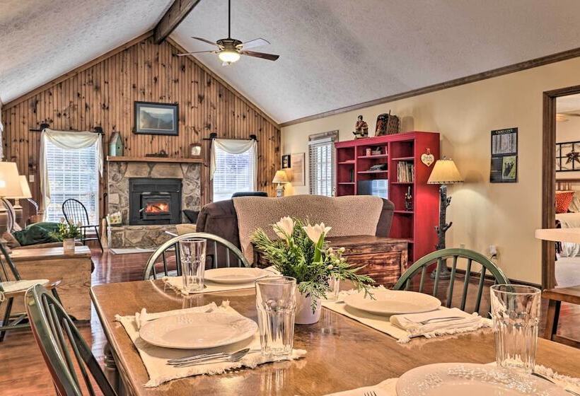 Firefly Cove   3 Mi To Parkway & National Park!