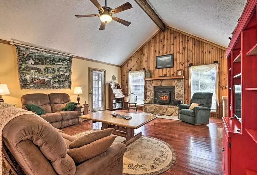 Firefly Cove   3 Mi To Parkway & National Park!