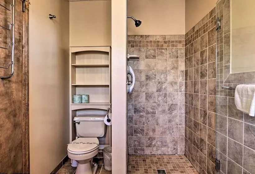 Firefly Cove   3 Mi To Parkway & National Park!