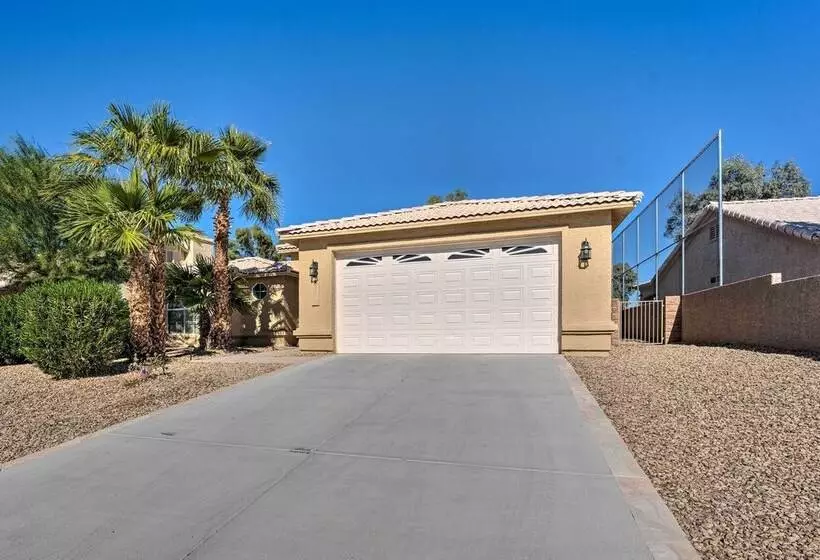 Fort Mohave Family Home W/ Golf Course Views!
