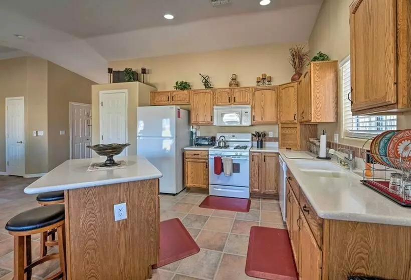 Fort Mohave Family Home W/ Golf Course Views!