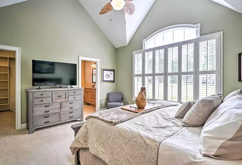 Golfer S Dream Near Clubhouse Of Pcc No 6!