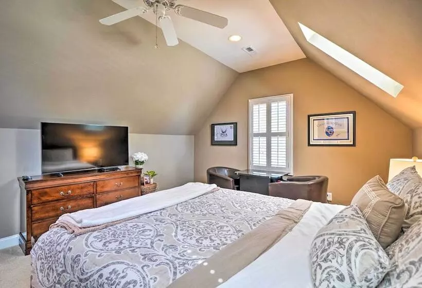 Golfer S Dream Near Clubhouse Of Pcc No 6!