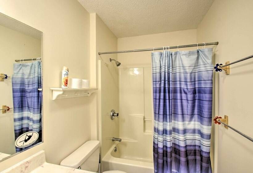 17 Seat Theater, Hot Tub & Game Room: Ideal Home!