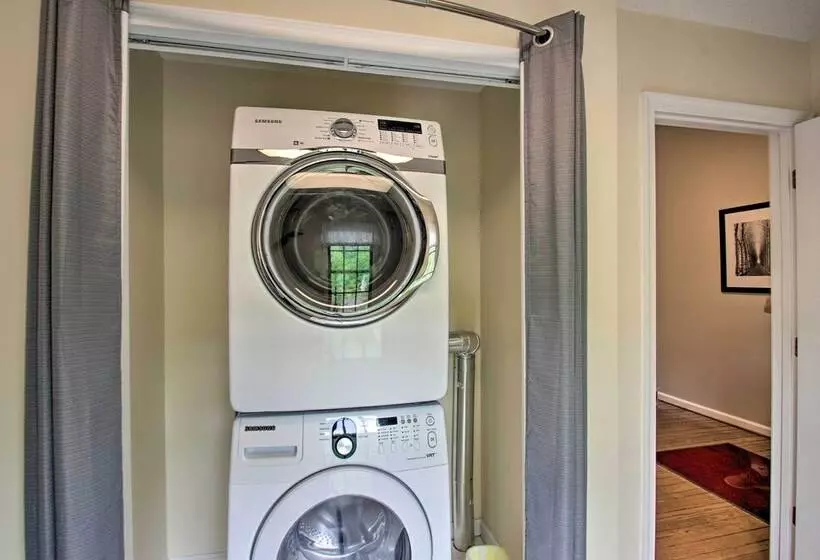 17 Seat Theater, Hot Tub & Game Room: Ideal Home!