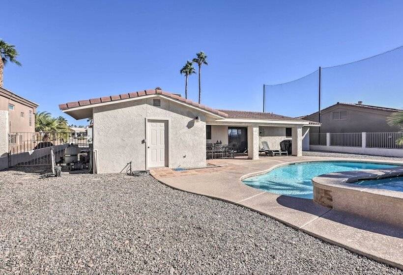 Private Pool & Hot Tub: Havasu Getaway!